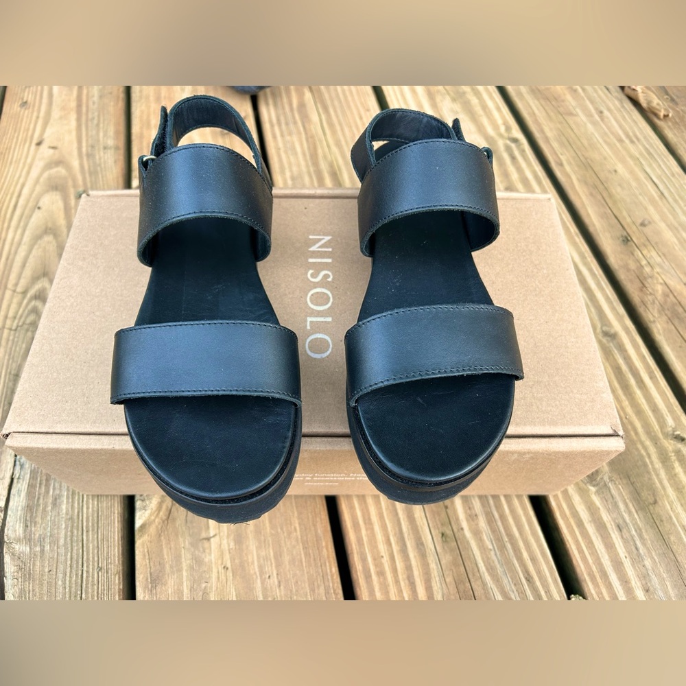 Nisolo Flatform Sandal